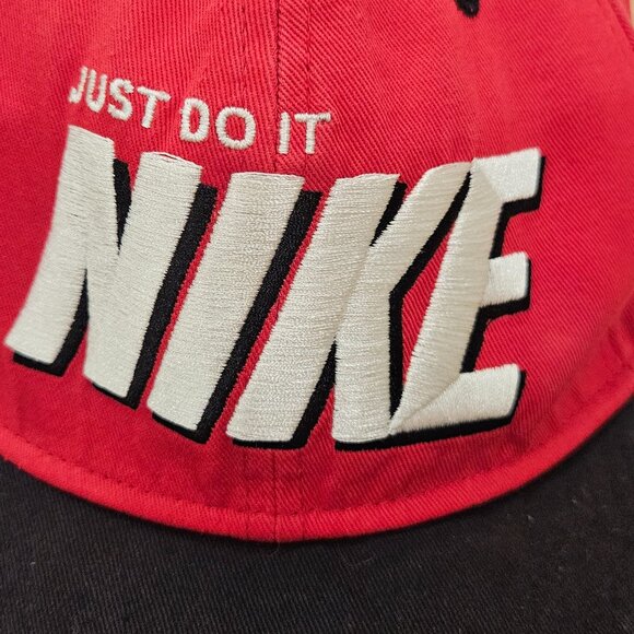 Vintage 2000's Nike Snapback hat - Picture 2 of 4